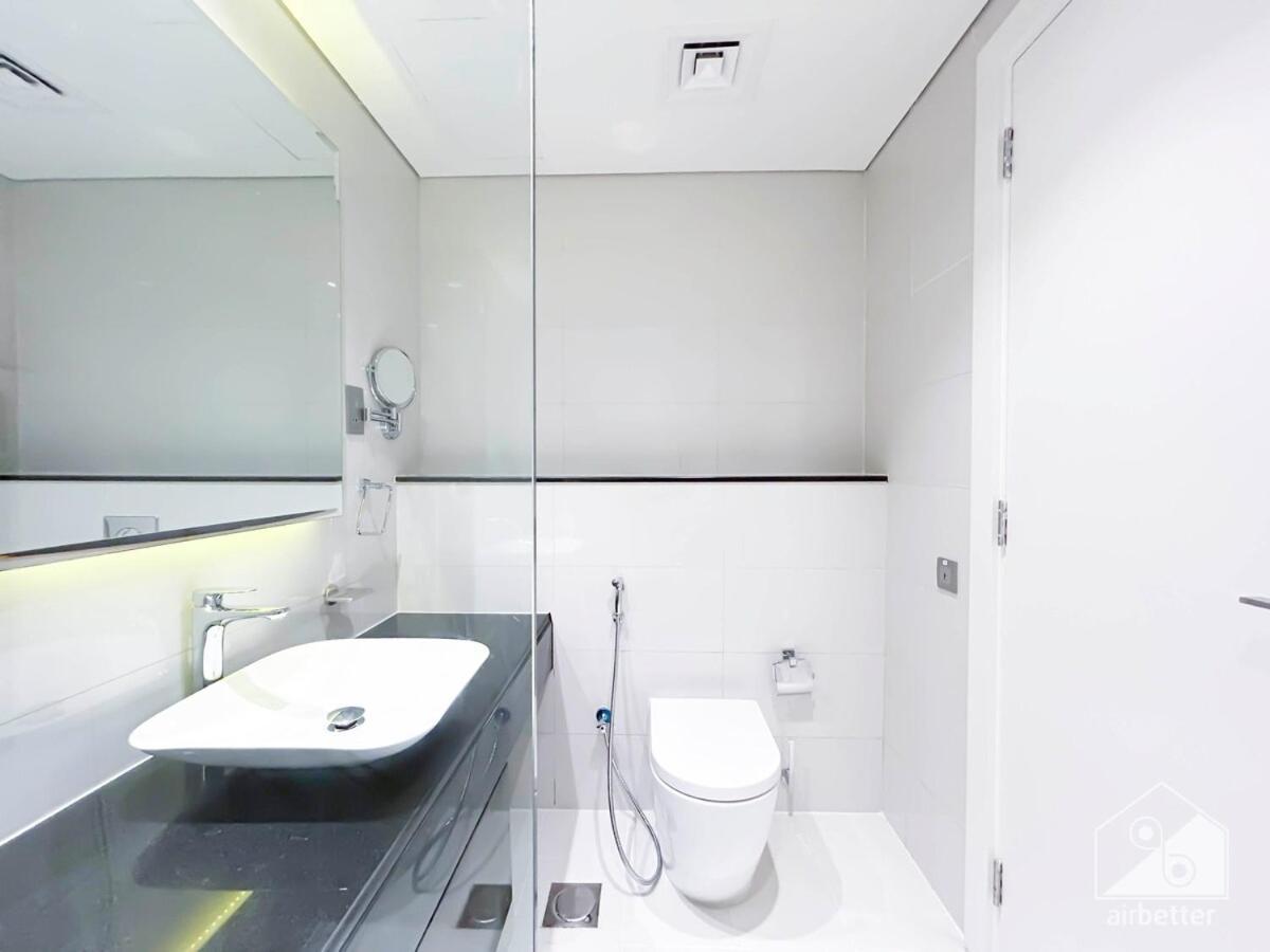 Luxury Stay At Damac Majestine With Balcony & Views Dubaj Kültér fotó